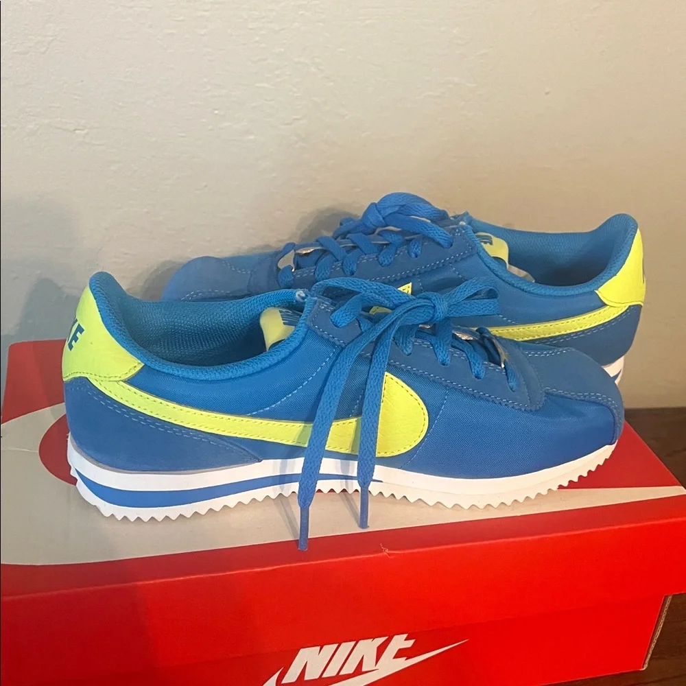 Nike Cortez Big Kids Sneakers Size 4Y Blue Lemon IB7748-406, NEW
